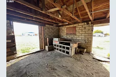 501 Blackaby St, Jordan Valley, OR 97910 - Photo 36