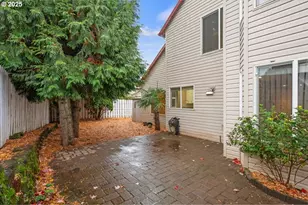 1351 NE Greenway Dr, Gresham, OR 97030 - Photo 32