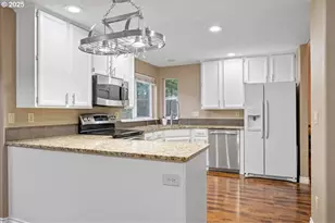 1351 NE Greenway Dr, Gresham, OR 97030 - Photo 12