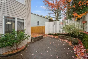 1351 NE Greenway Dr, Gresham, OR 97030 - Photo 30