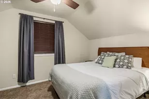 286 N 6th St, Creswell, OR 97426 - Photo 30