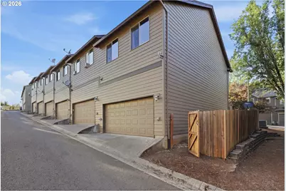 38528 Galway St, Sandy, OR 97055 - Photo 22
