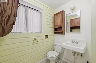 2580 Pioneer Pike, Eugene, OR 97401 - Photo 32