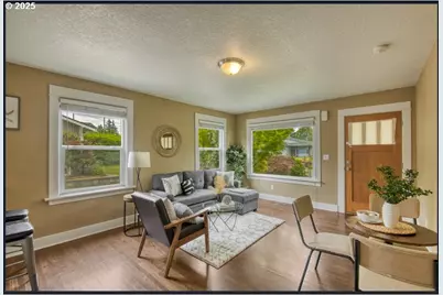 3406 NE 79th Ave, Portland, OR 97213 - Photo 2