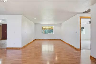 606 N Hubbard Ave, Yacolt, WA 98675 - Photo 8