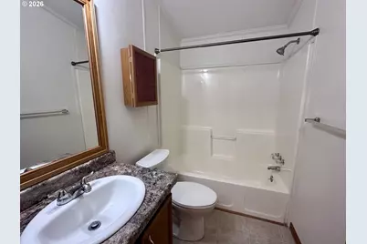 369 Lacasa St, Eugene, OR 97402 - Photo 18