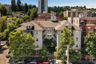 731 SW King Ave, Portland, OR 97205 - Photo 2