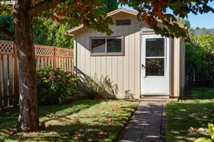1574 SE Bush St, Hillsboro, OR 97123 - Photo 34