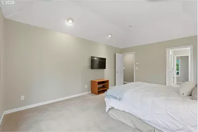 12638 Adrian Ct, Lake Oswego, OR 97034 - Photo 18
