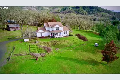 1495 Echo Dr, Roseburg, OR 97470 - Photo 1