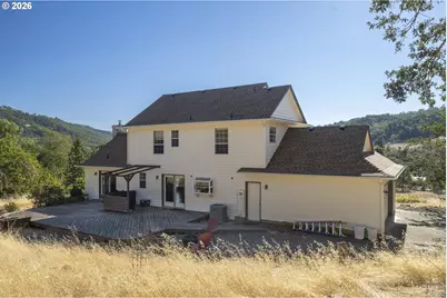 1495 Echo Dr, Roseburg, OR 97470 - Photo 30