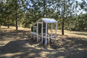 1495 Echo Dr, Roseburg, OR 97470 - Photo 40