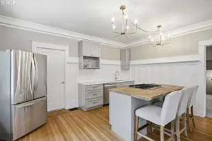 2249 E Burnside St, Portland, OR 97214 - Photo 6