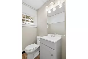 2249 E Burnside St, Portland, OR 97214 - Photo 8