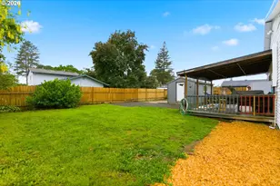 915 E 1st St, Yamhill, OR 97148 - Photo 40