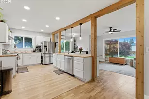 915 E 1st St, Yamhill, OR 97148 - Photo 12