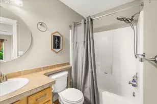 21872 NE Heartwood Cir, Fairview, OR 97024 - Photo 32