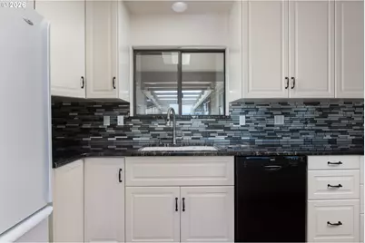 9215 Trout Pl, Gleneden Beach, OR 97388 - Photo 6