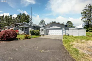 9215 Trout Pl, Gleneden Beach, OR 97388 - Photo 2