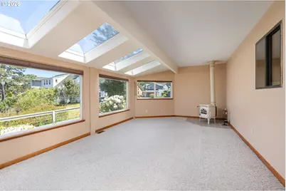 9215 Trout Pl, Gleneden Beach, OR 97388 - Photo 18
