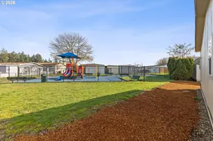 576 SW Georgetown Way, Beaverton, OR 97006 - Photo 28