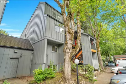 4 Touchstone #62, Lake Oswego, OR 97035 - Photo 2