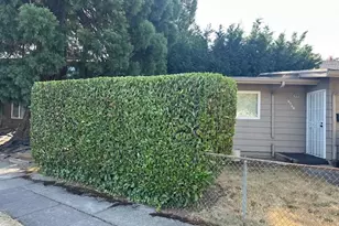 9212 N Saint Louis Ave, Portland, OR 97203 - Photo 10