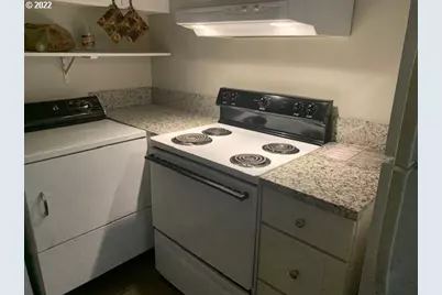 9212 N Saint Louis Ave, Portland, OR 97203 - Photo 22