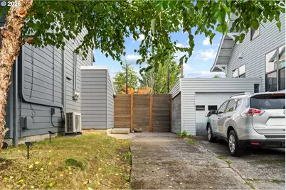 109 NE Shaver St #2, Portland, OR 97212 - Photo 32