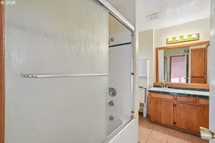 345 NE 199th Ave, Portland, OR 97230 - Photo 16