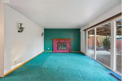 345 NE 199th Ave, Portland, OR 97230 - Photo 8