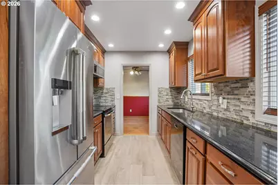 345 NE 199th Ave, Portland, OR 97230 - Photo 6