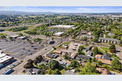 1977 Echo Hollow Rd, Eugene, OR 97402 - Photo 42