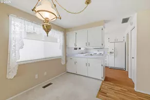 401 S Cascade Dr, Woodburn, OR 97071 - Photo 10