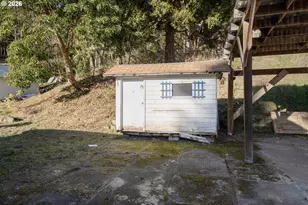 48247 E 2nd St, Oakridge, OR 97463 - Photo 30