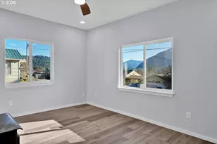 48247 E 2nd St, Oakridge, OR 97463 - Photo 14