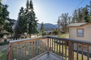 48247 E 2nd St, Oakridge, OR 97463 - Photo 26