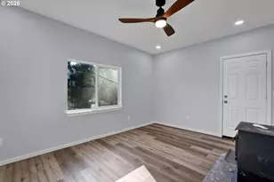 48247 E 2nd St, Oakridge, OR 97463 - Photo 12