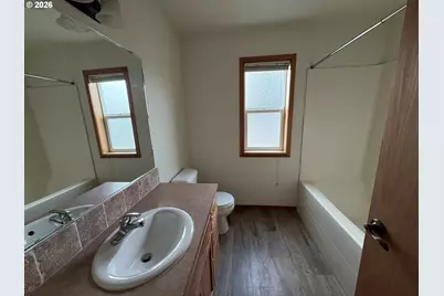 736 Judith Ct, Saint Helens, OR 97051 - Photo 12