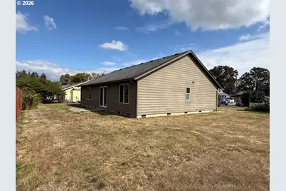736 Judith Ct, Saint Helens, OR 97051 - Photo 16