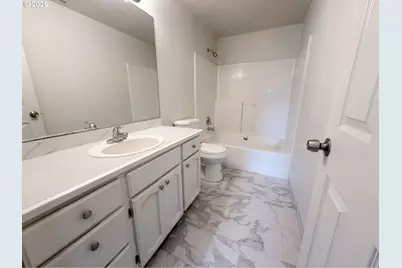 1320 NW 5th Ct, Battle Ground, WA 98604 - Photo 12