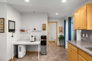 10971 SE Holgate Blvd, Portland, OR 97266 - Photo 12