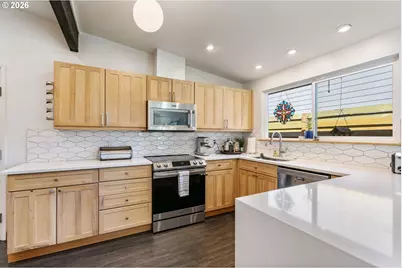 13410 NW Overton St, Portland, OR 97229 - Photo 16