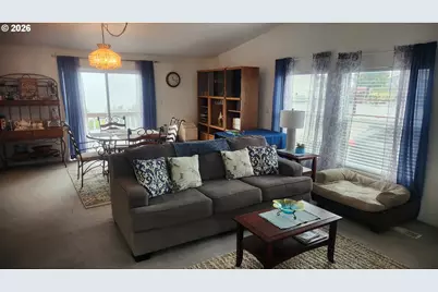 635 Crestview Dr, Reedsport, OR 97467 - Photo 14