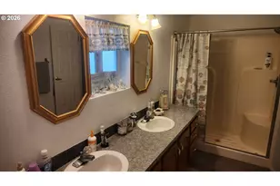 635 Crestview Dr, Reedsport, OR 97467 - Photo 32