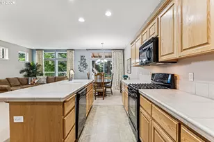 13128 SW MacBeth Dr, Portland, OR 97224 - Photo 12