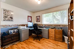 277 E Rosewood Ave, Eugene, OR 97404 - Photo 26