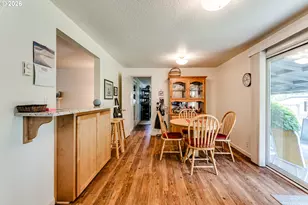 277 E Rosewood Ave, Eugene, OR 97404 - Photo 16