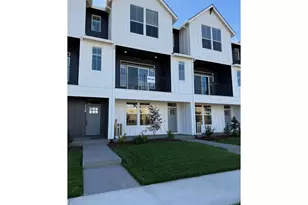 5138 SE Thornapple St, Hillsboro, OR 97123 - Photo 2