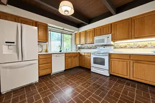 12380 SW McKay Ct, Beaverton, OR 97008 - Photo 4